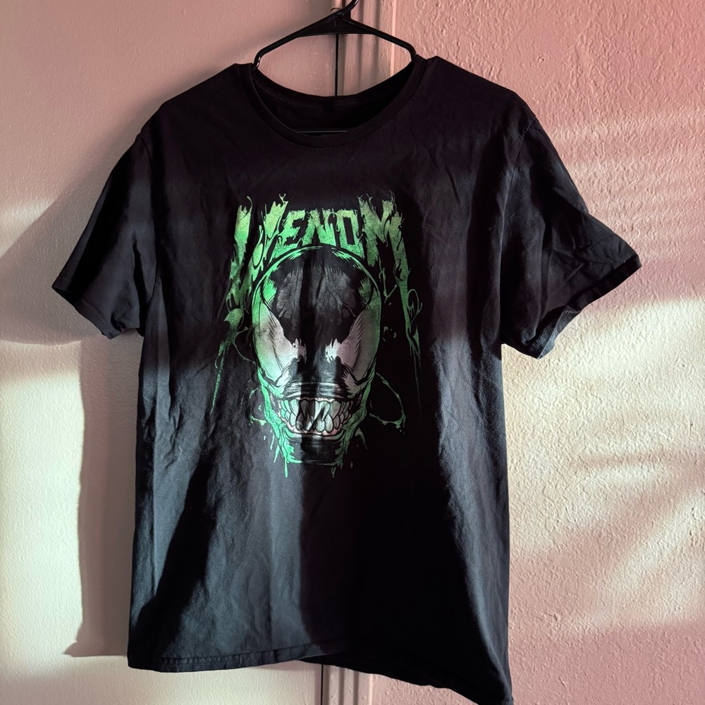 Marvel Venom Men’s L Short Sleeve Tee